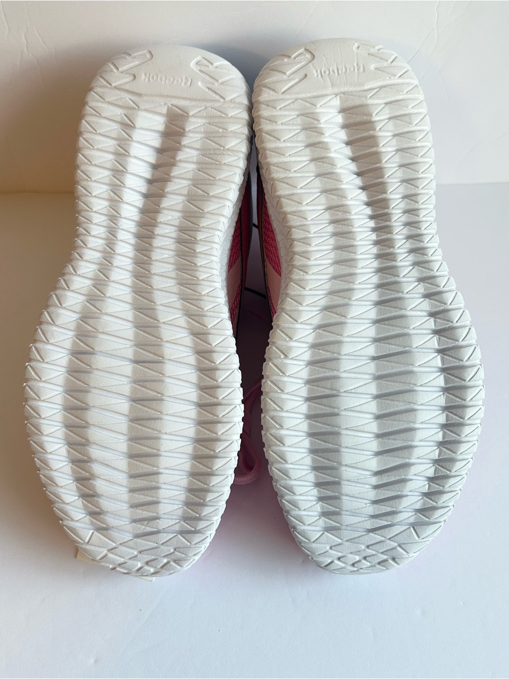 Reebok Girls' Pink and Navy Sneakers Size 3 - Picture 5 of 6